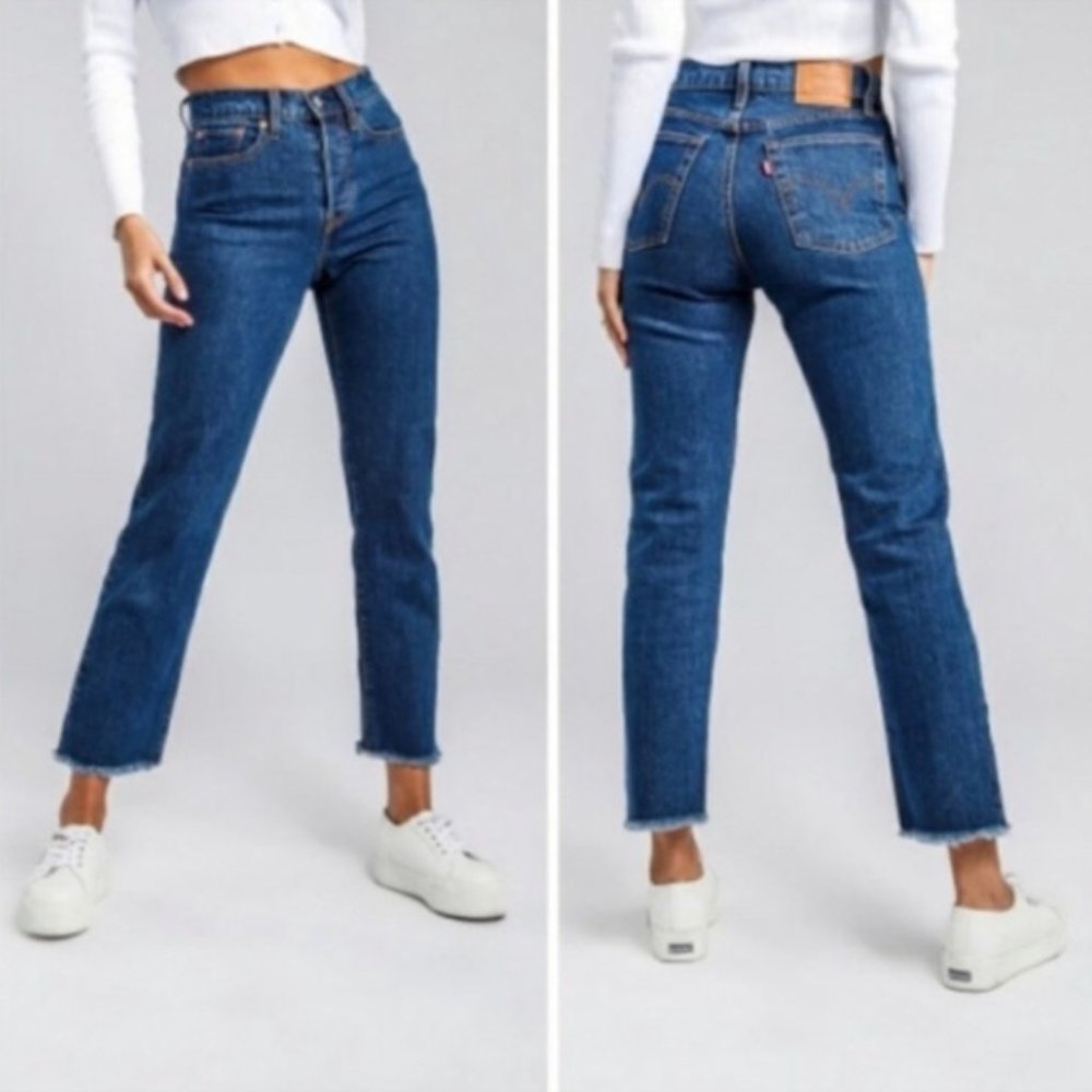 Levi’s Wedgie Straight Cropped Jeans